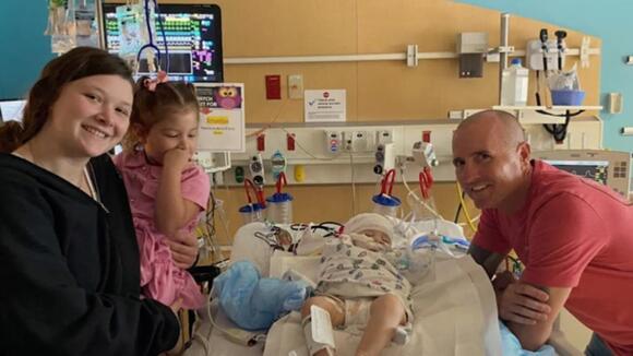 Sheriff’s Deputy Reunites With Baby He Saved After Car Crash, “He’s Our Angel”
