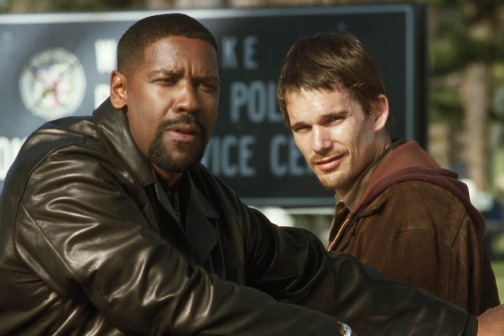 Denzel Washington Whispered to Ethan Hawke That It Was Better to Lose the Oscar for ‘Training Day’: ‘You Don’t Want an Award to Improve Your Status’