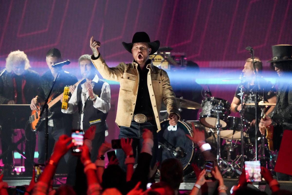 Here's how to watch tonight's 2024 CMT Music Awards Performers, hosts