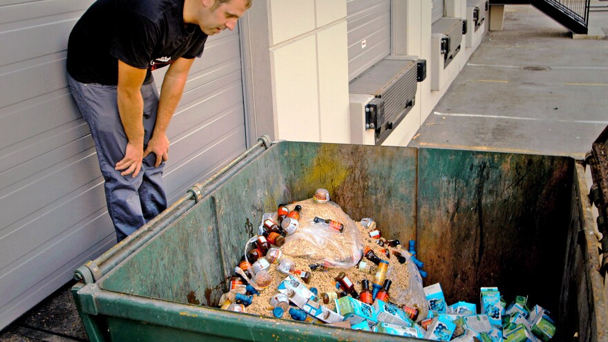 Is It Illegal to Dumpster Dive in Kentucky? Here’s What the Law Says